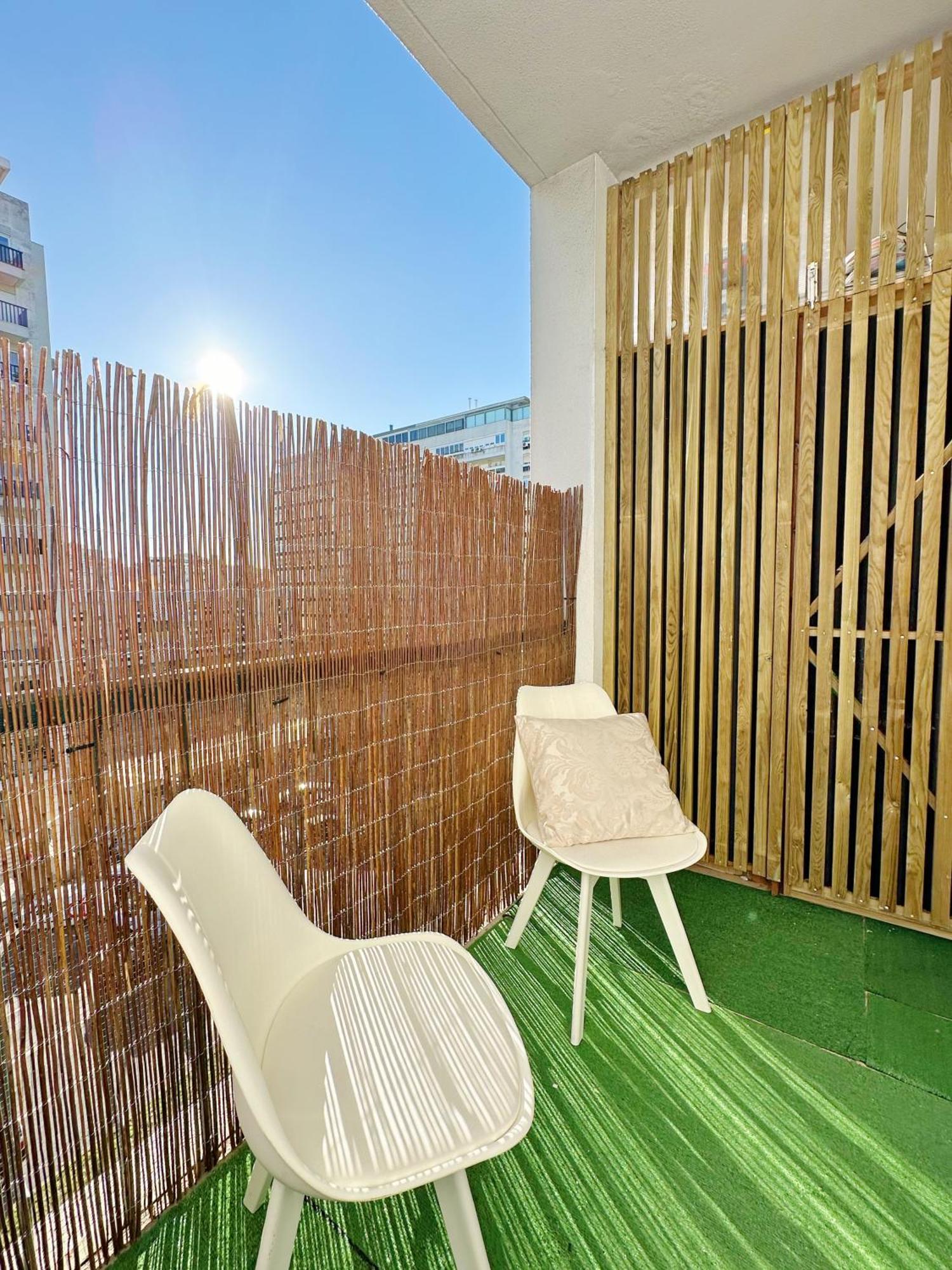 Soar Home I Urban Nest - Near Airport & Green Park Lisbon Exterior photo