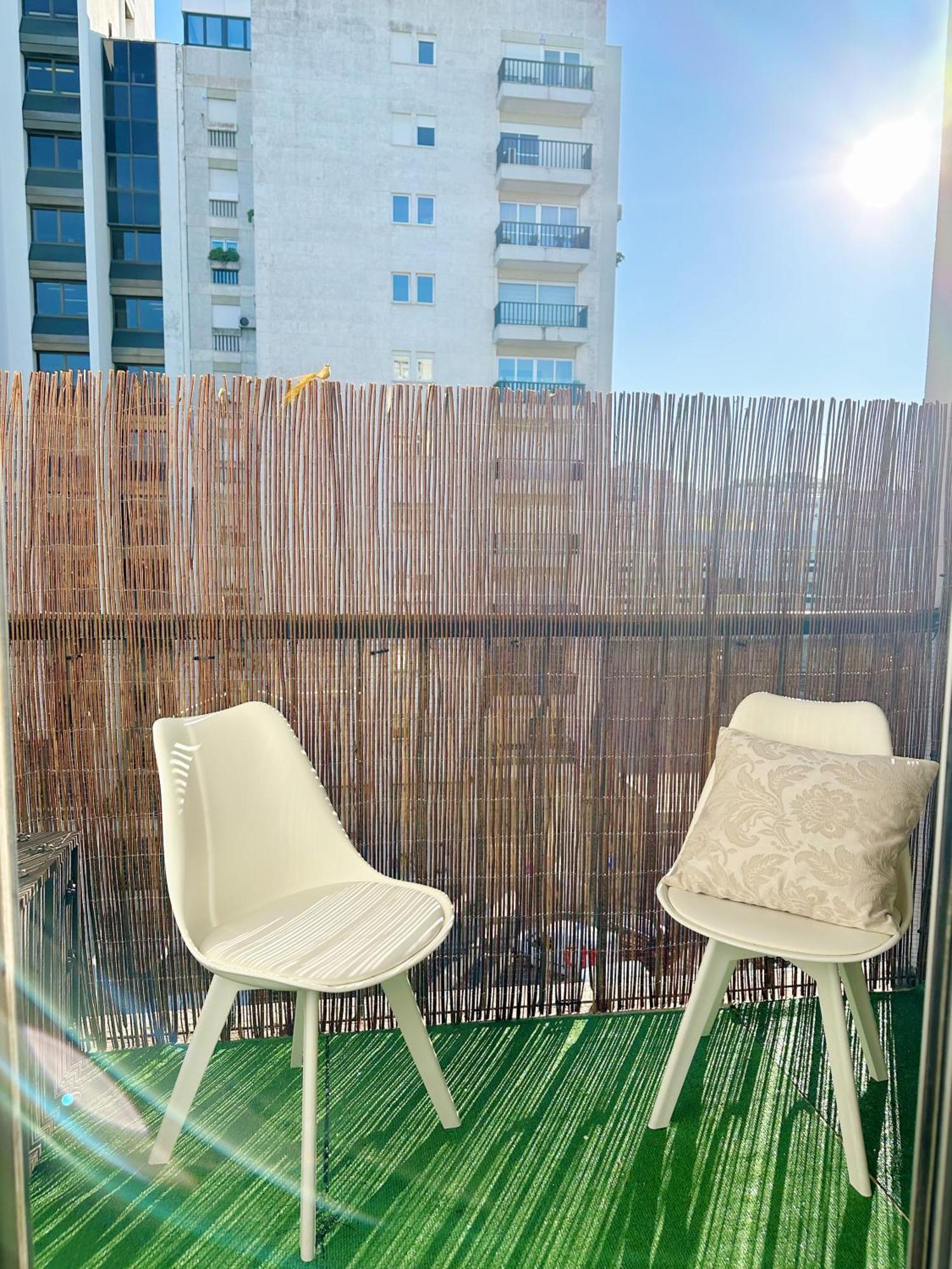 Soar Home I Urban Nest - Near Airport & Green Park Lisbon Exterior photo