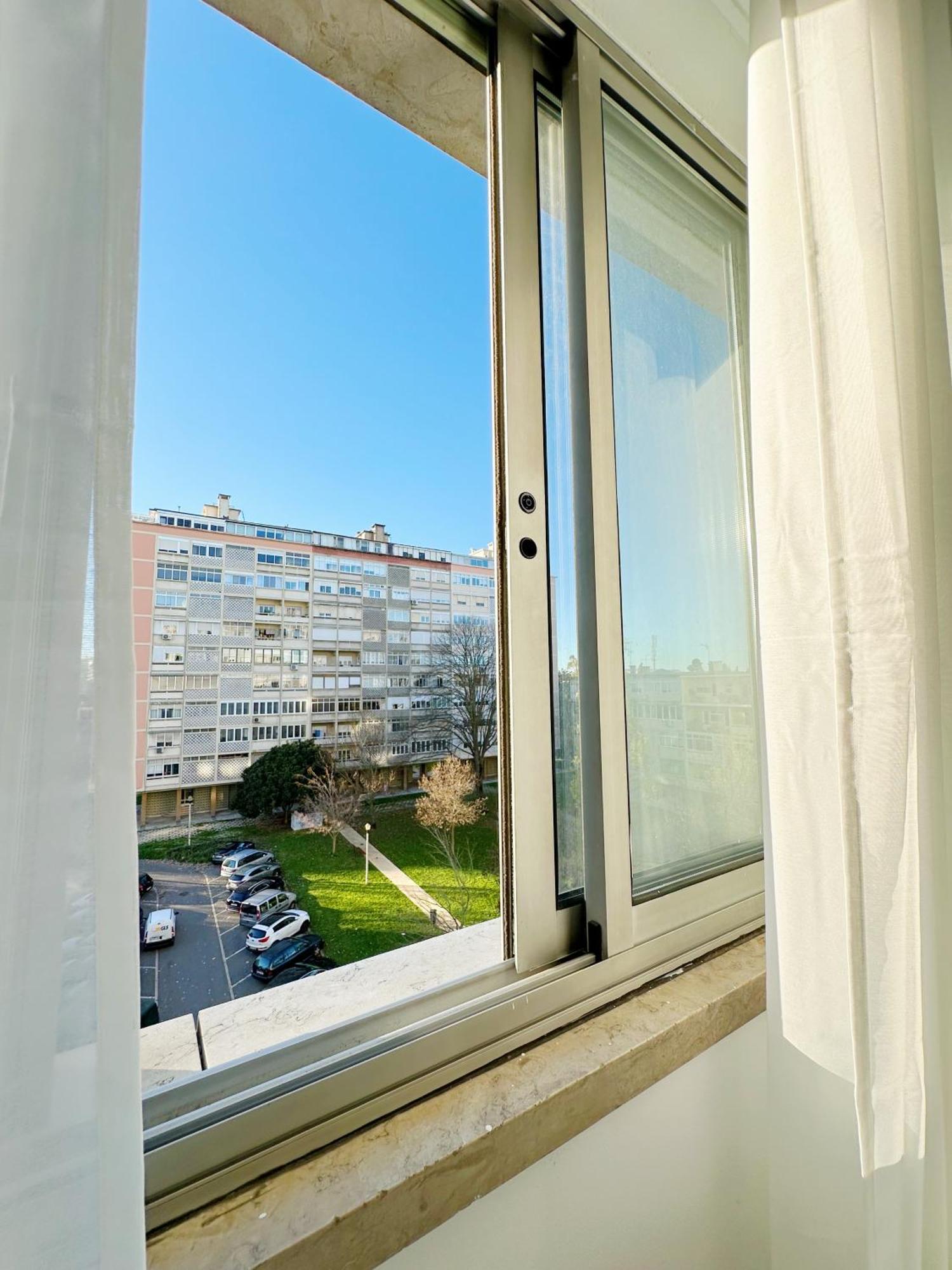 Soar Home I Urban Nest - Near Airport & Green Park Lisbon Exterior photo